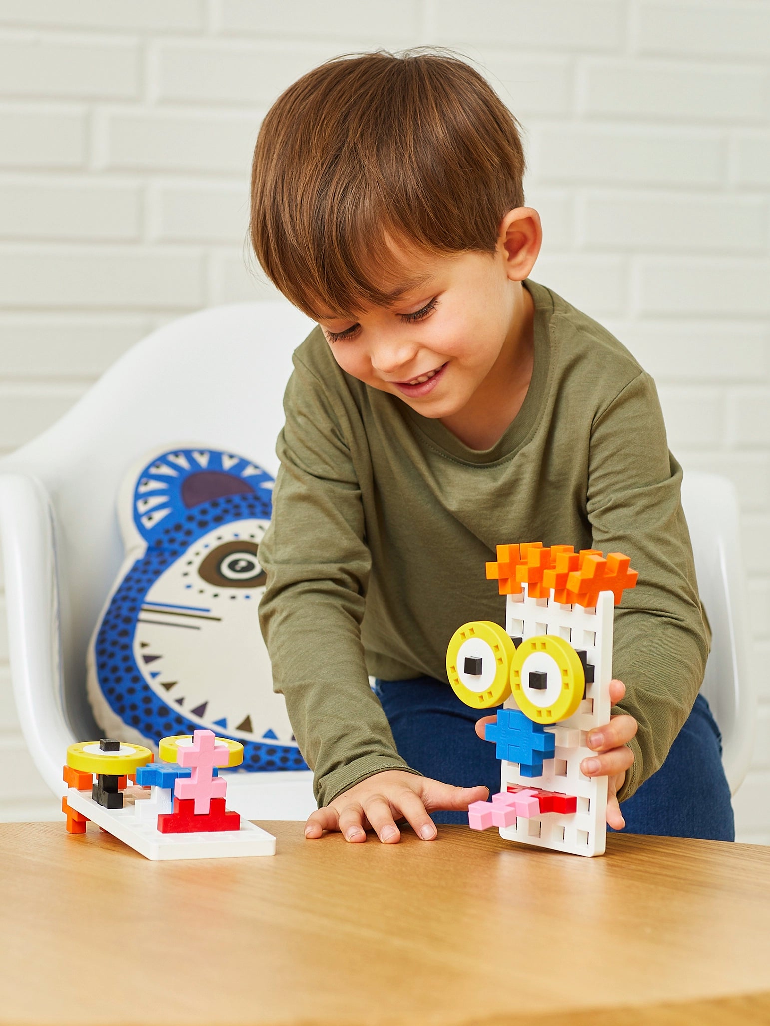 BIG – Red Baseplate
